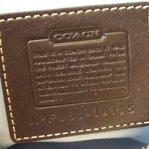 AUTHENTIC SMALL COACH HOBO BAG!! - Picture 4 of 4